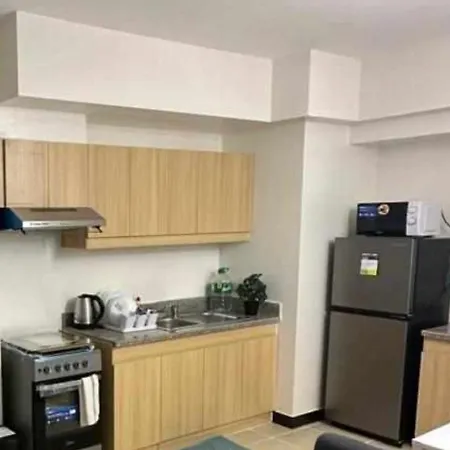 Ivan' Staycation Aparthotel Infina South